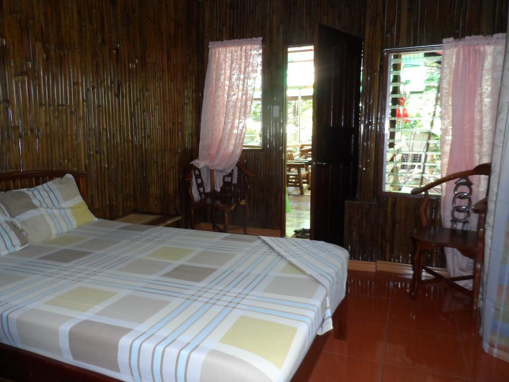 Victoria Guest House And Cottages Puerto Princesa Exterior foto