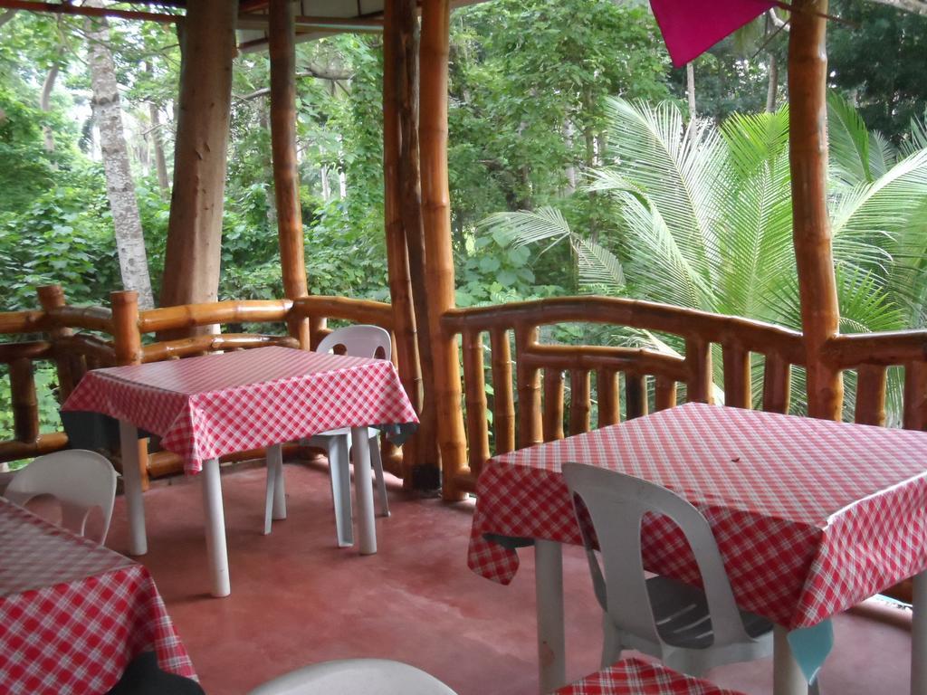 Victoria Guest House And Cottages Puerto Princesa Exterior foto