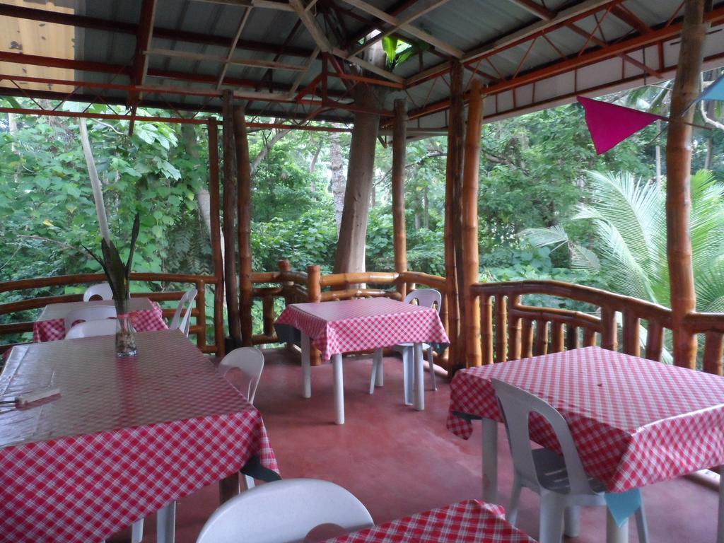 Victoria Guest House And Cottages Puerto Princesa Exterior foto