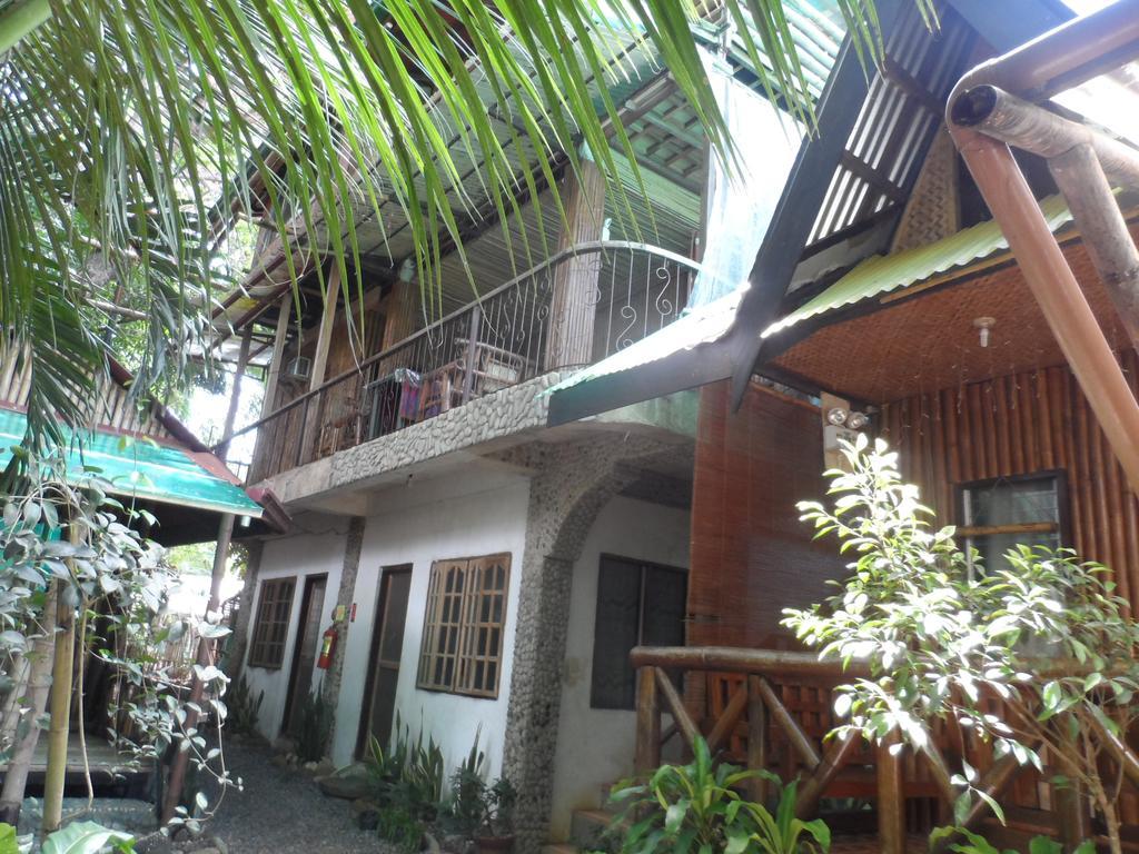 Victoria Guest House And Cottages Puerto Princesa Exterior foto